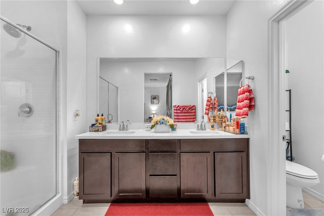 8879 Roadrunner Ravine Street Las Vegas NV 89166