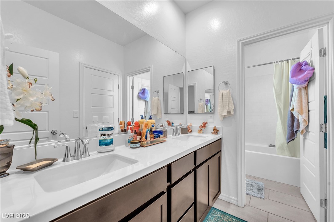 8879 Roadrunner Ravine Street Las Vegas NV 89166