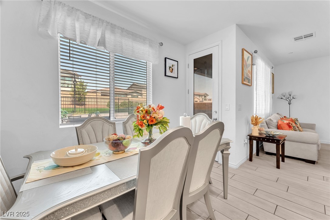 8879 Roadrunner Ravine Street Las Vegas NV 89166