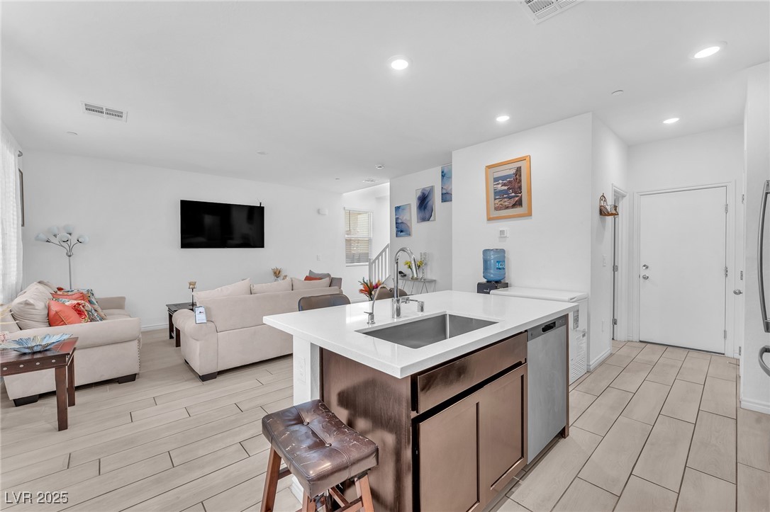 8879 Roadrunner Ravine Street Las Vegas NV 89166