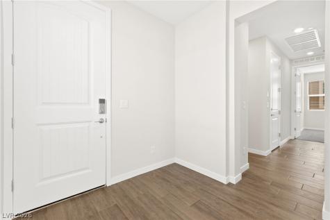 8321 Vanhoy Creek Street Las Vegas NV 89166