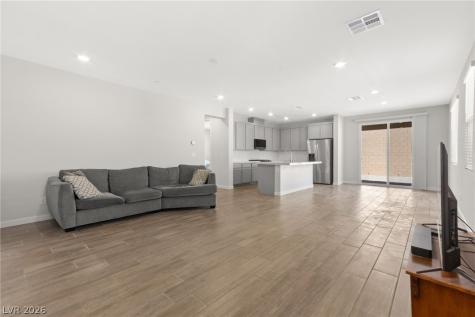 8321 Vanhoy Creek Street Las Vegas NV 89166
