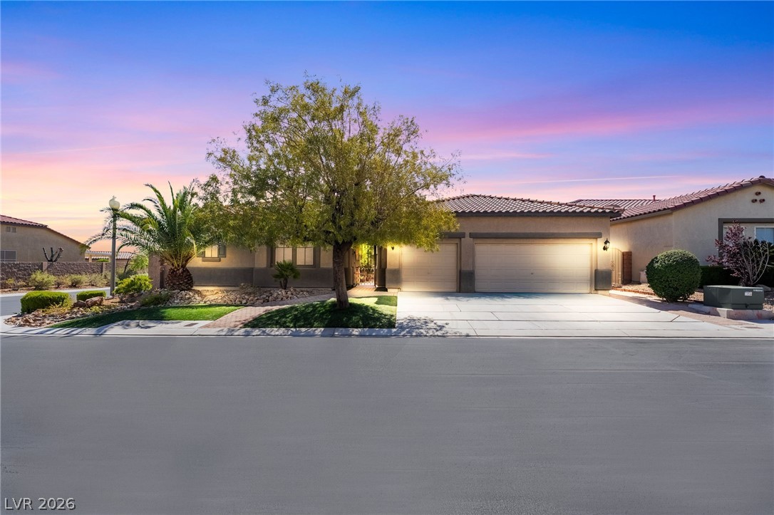 7828 Galloping Hills Street Las Vegas NV 89113