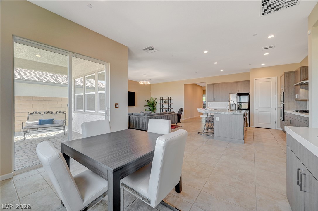 10124 Meandering Dell Avenue Las Vegas NV 89166