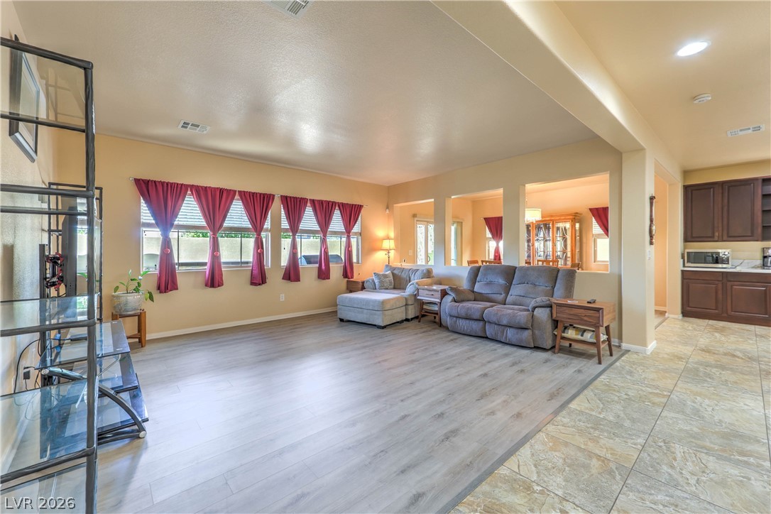 10677 Auburn Springs Avenue Las Vegas NV 89166