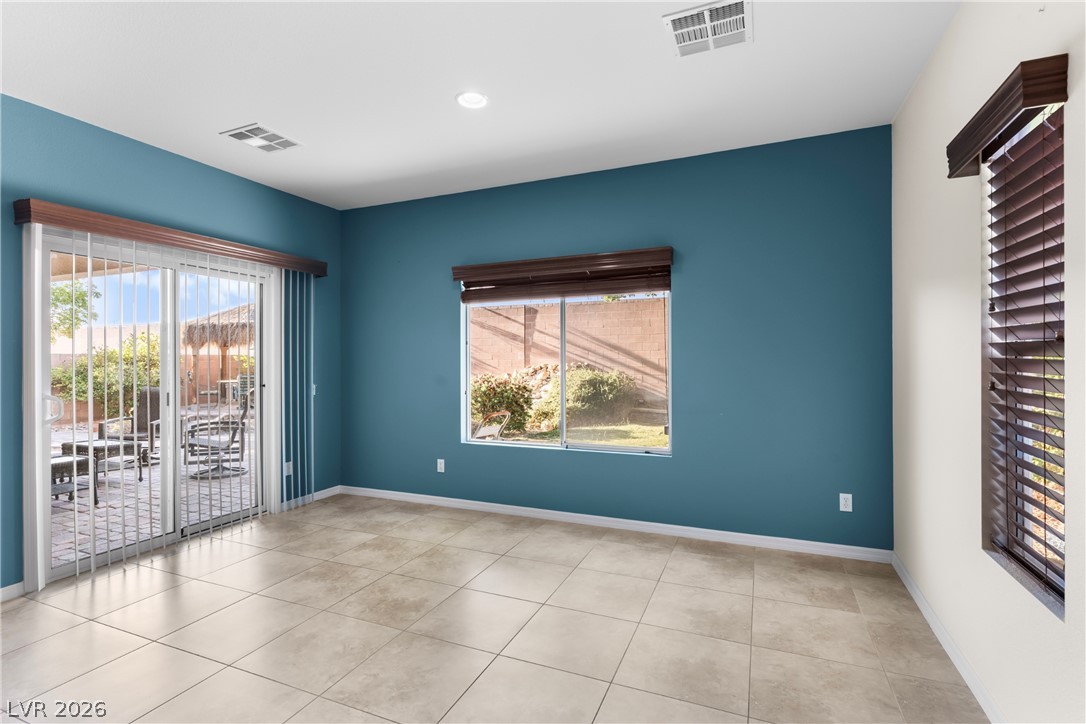 5823 Reeves Springs Avenue Las Vegas NV 89131