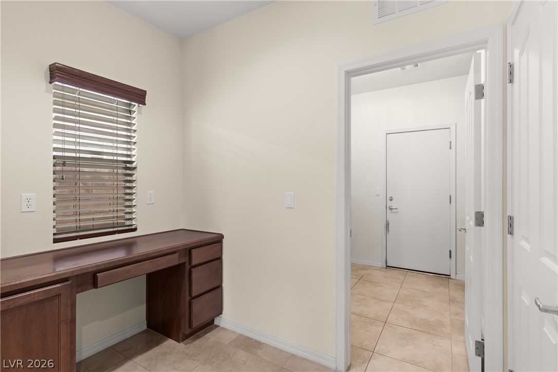 5823 Reeves Springs Avenue Las Vegas NV 89131