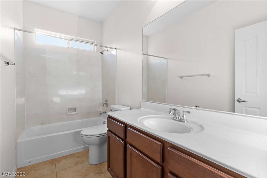 5823 Reeves Springs Avenue Las Vegas NV 89131