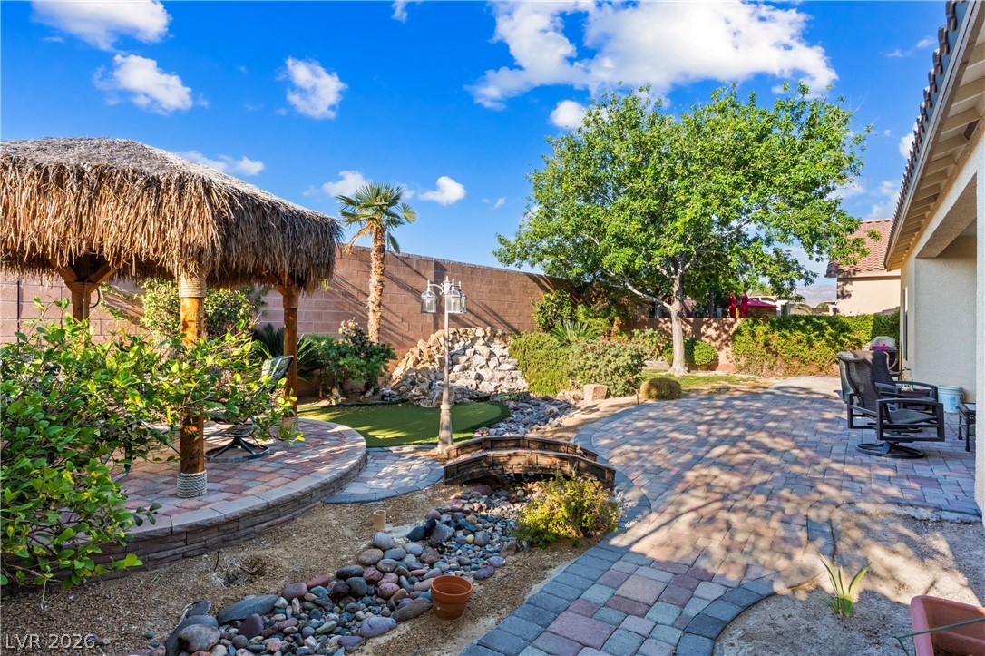5823 Reeves Springs Avenue Las Vegas NV 89131