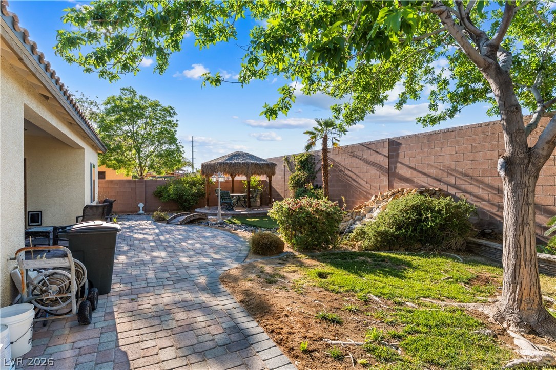 5823 Reeves Springs Avenue Las Vegas NV 89131
