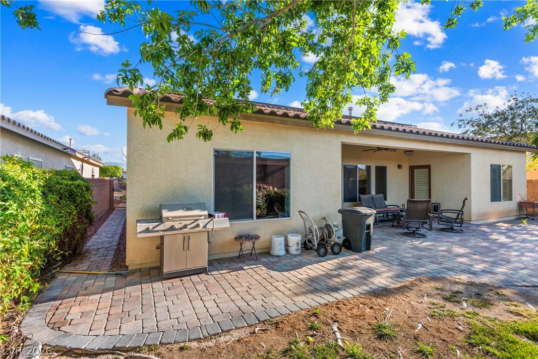 5823 Reeves Springs Avenue Las Vegas NV 89131