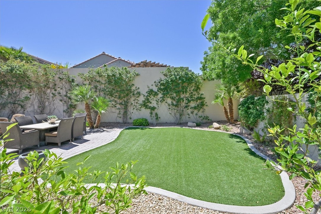 2625 Rue Montpellier Avenue Henderson NV 89044