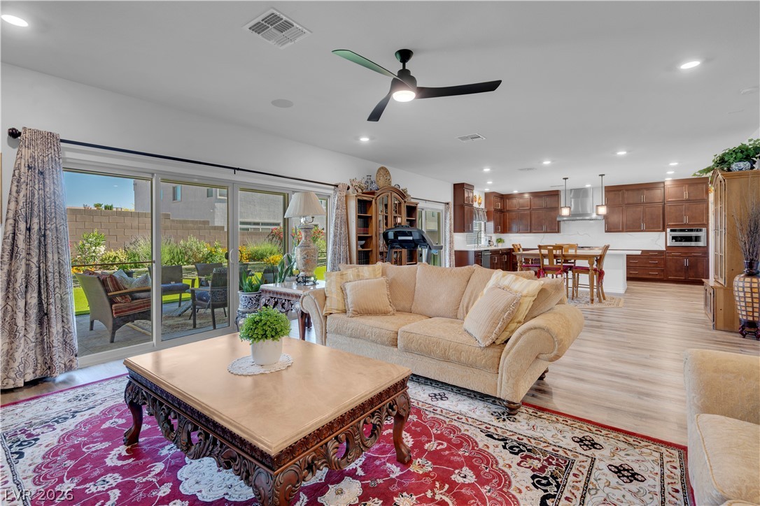7260 Grace Estate Avenue Las Vegas NV 89113