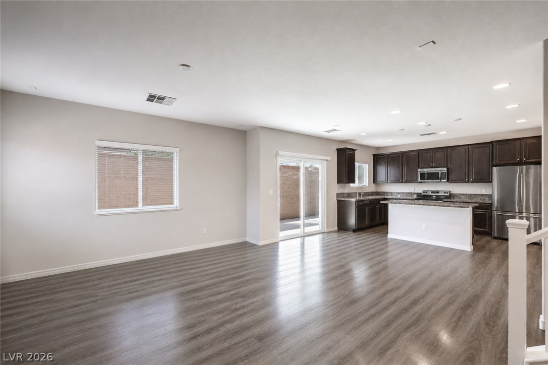 8025 Ancient Oaks Avenue Las Vegas NV 89113