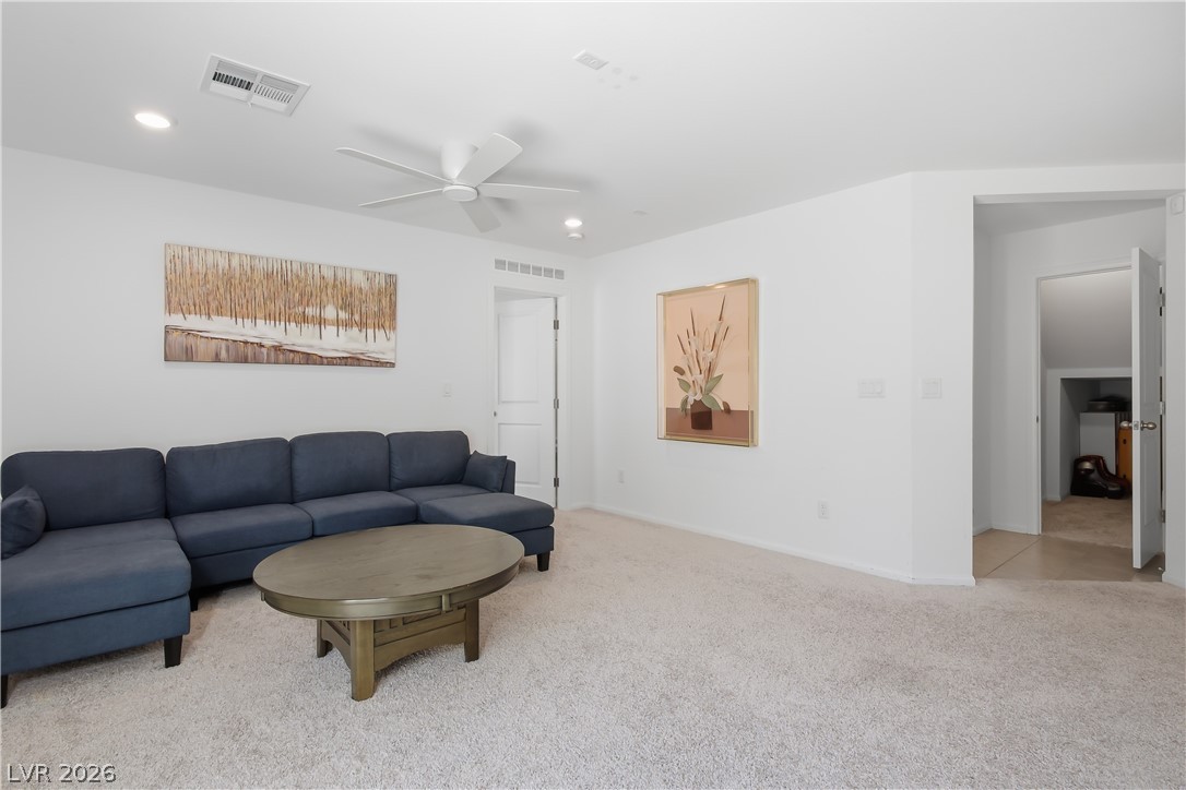 10464 Rose Palisade Street Las Vegas NV 89141