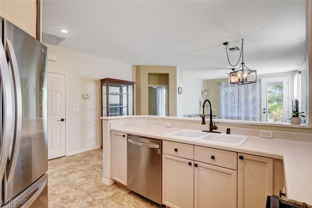 4534 Regalo Bello Street Las Vegas NV 89135