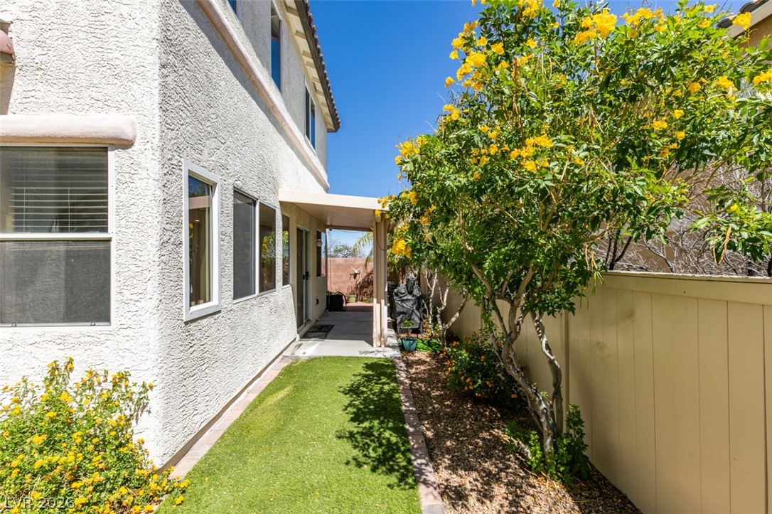 3868 Badgerbrook Street Las Vegas NV 89129