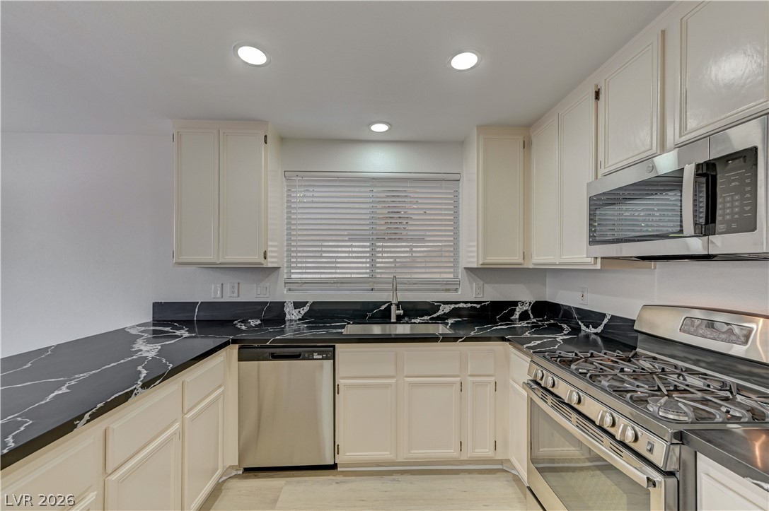 6028 Shadow Oak Drive North Las Vegas NV 89031