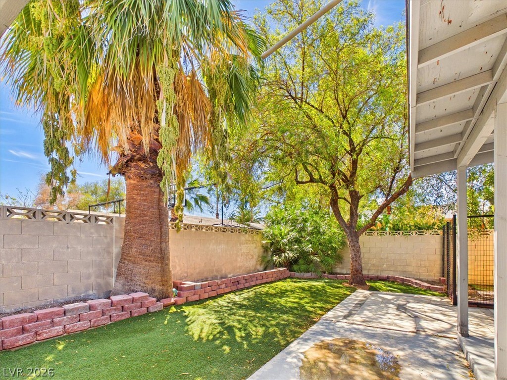 2402 El Tesoro Court Henderson NV 89014
