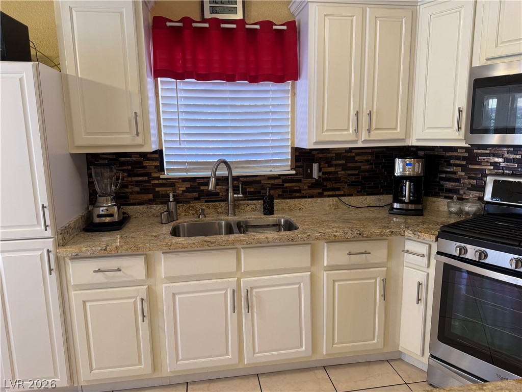 3715 East Nelson Avenue North Las Vegas NV 89030
