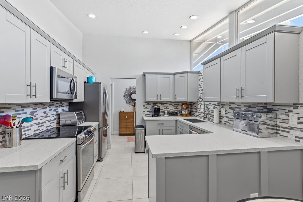 3327 Seminole Circle Las Vegas NV 89169