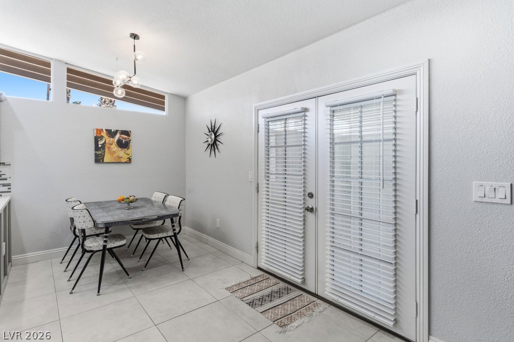 3327 Seminole Circle Las Vegas NV 89169