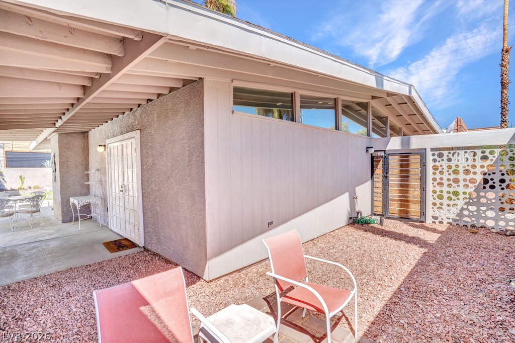 3327 Seminole Circle Las Vegas NV 89169