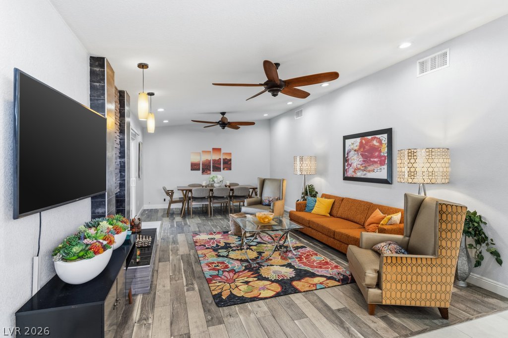 3327 Seminole Circle Las Vegas NV 89169