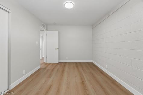 5133 Hallet Drive Las Vegas NV 89122