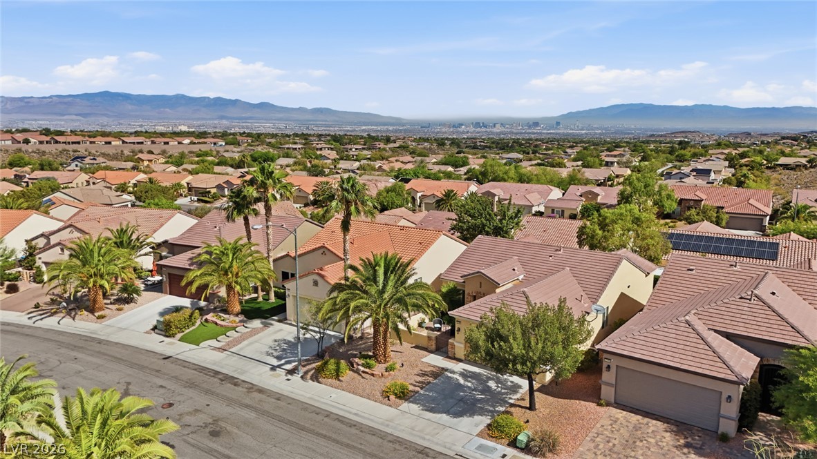 2198 Blackburn Hills Avenue Henderson NV 89044