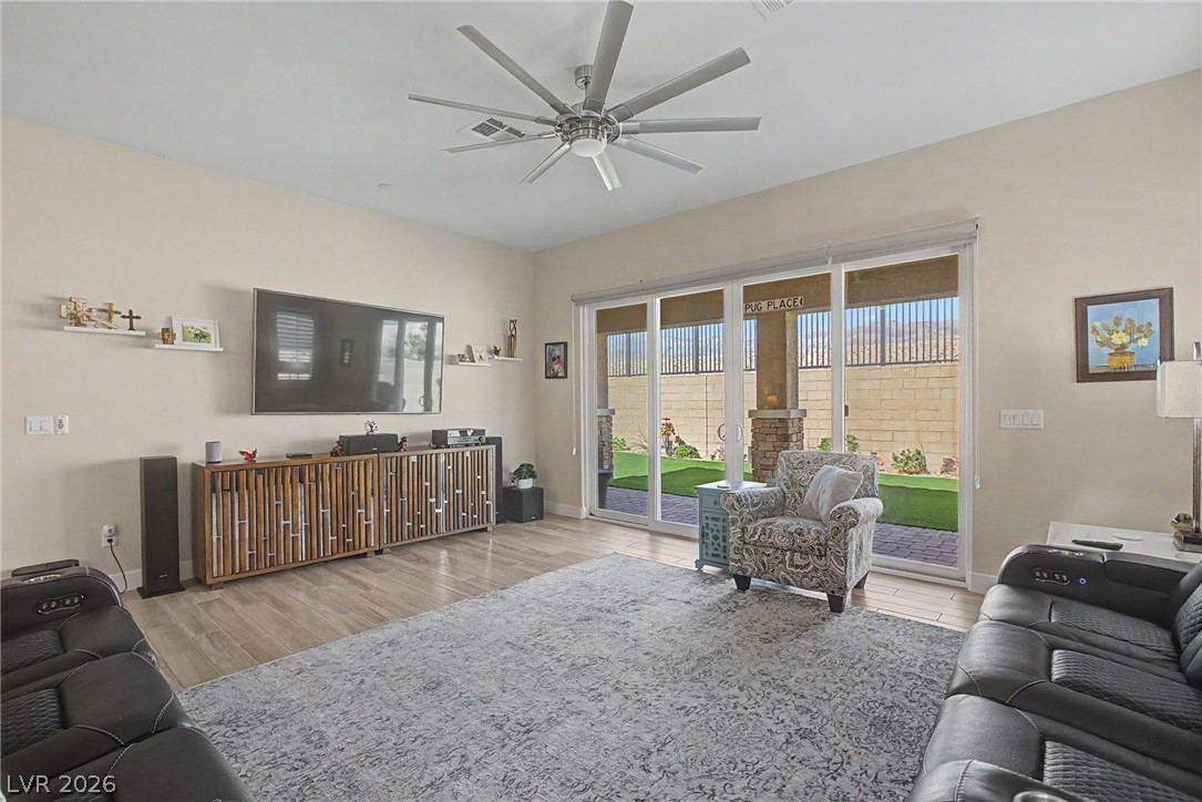 7375 Rosenberger Street Las Vegas NV 89166
