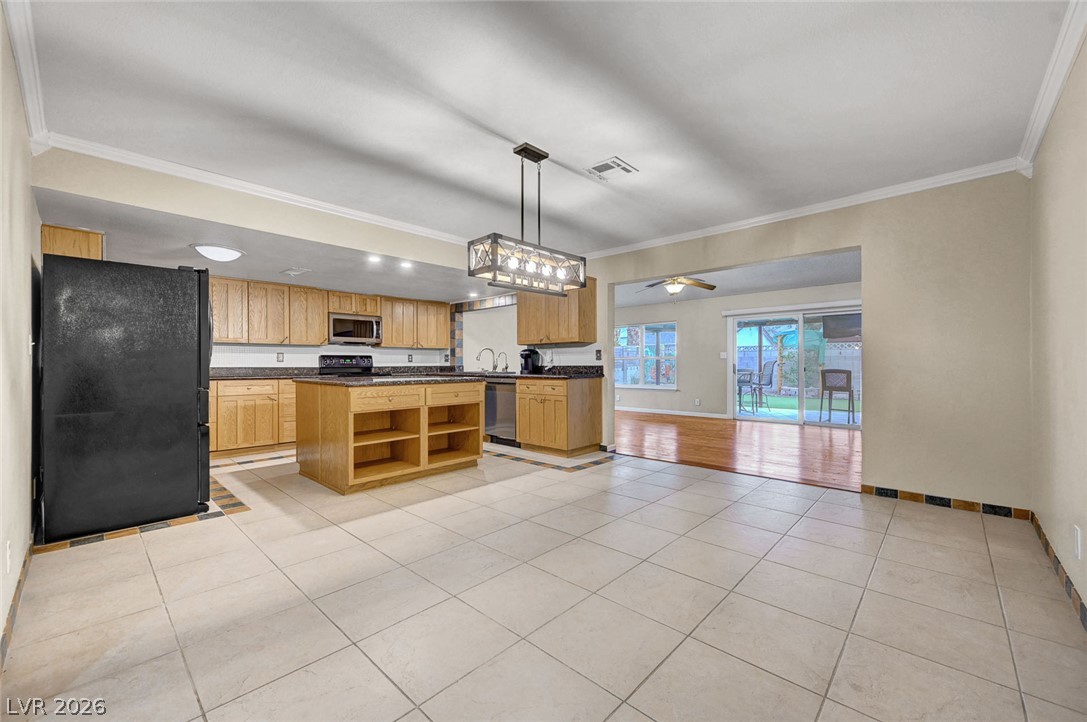 5817 Mary Way Las Vegas NV 89108
