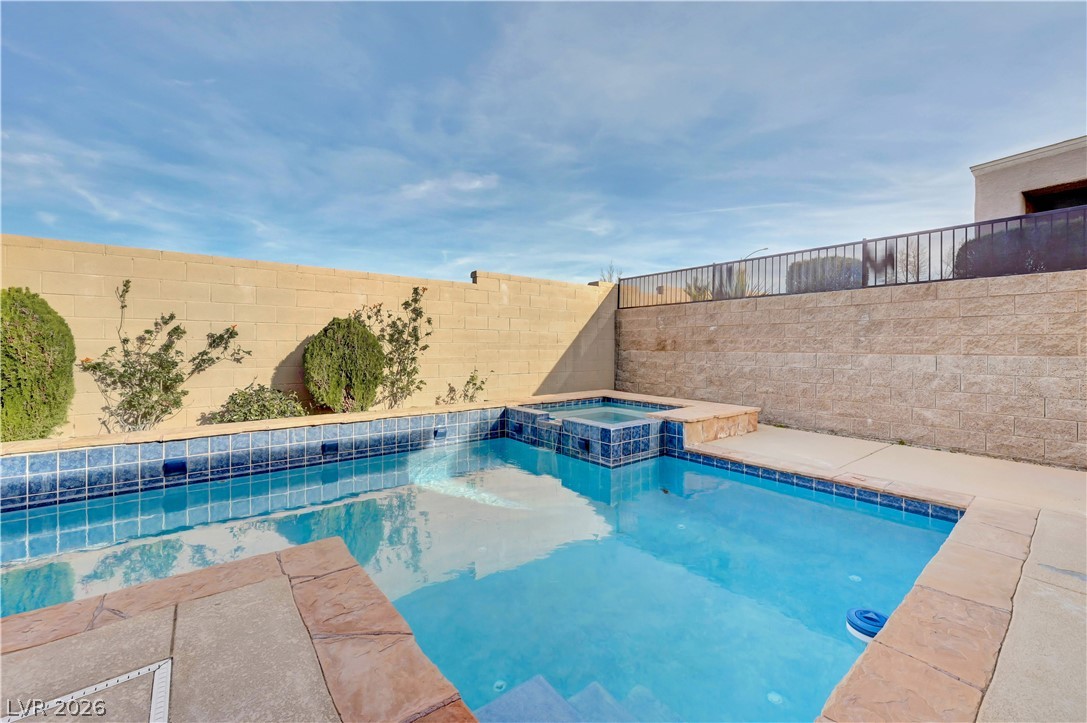 2258 Sandstone Cliffs Drive Henderson NV 89044