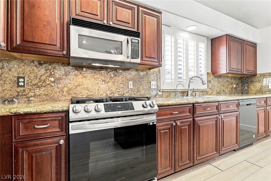 1117 Shady Run Terrace Henderson NV 89011