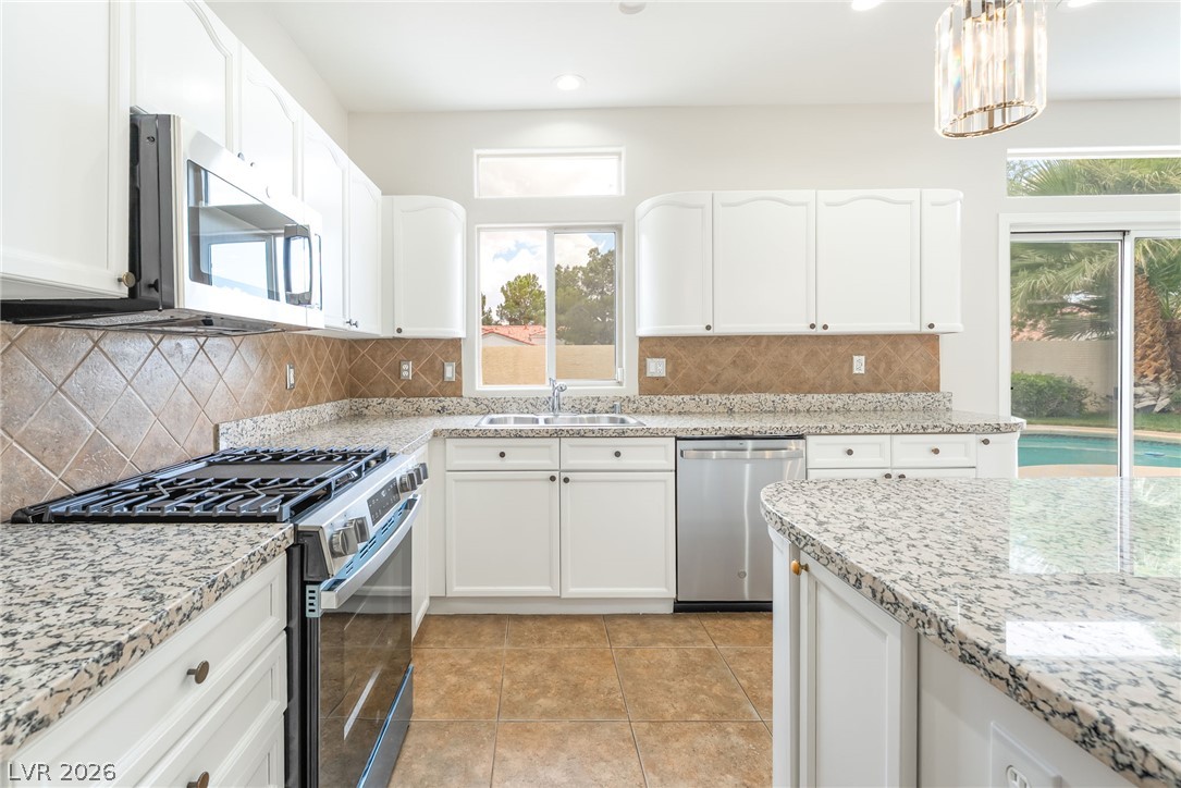 8815 La Manga Avenue Las Vegas NV 89147