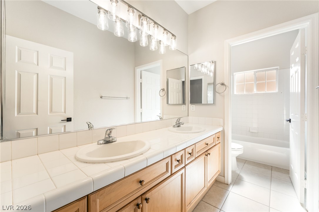 8815 La Manga Avenue Las Vegas NV 89147