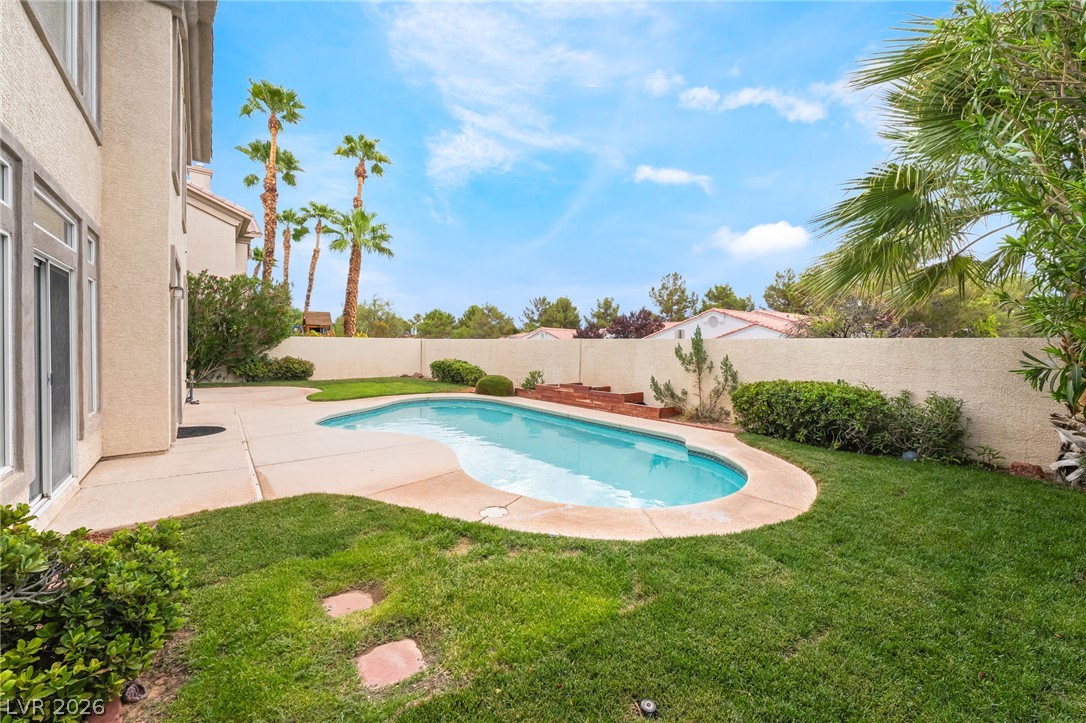 8815 La Manga Avenue Las Vegas NV 89147