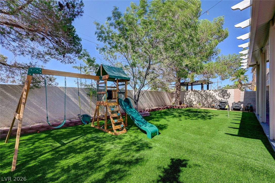 332 Jolly January Avenue Las Vegas NV 89183