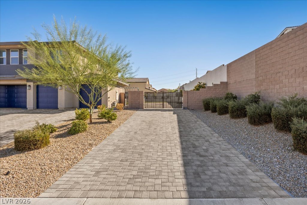 10231 Grapevine Hill Avenue Las Vegas NV 89149