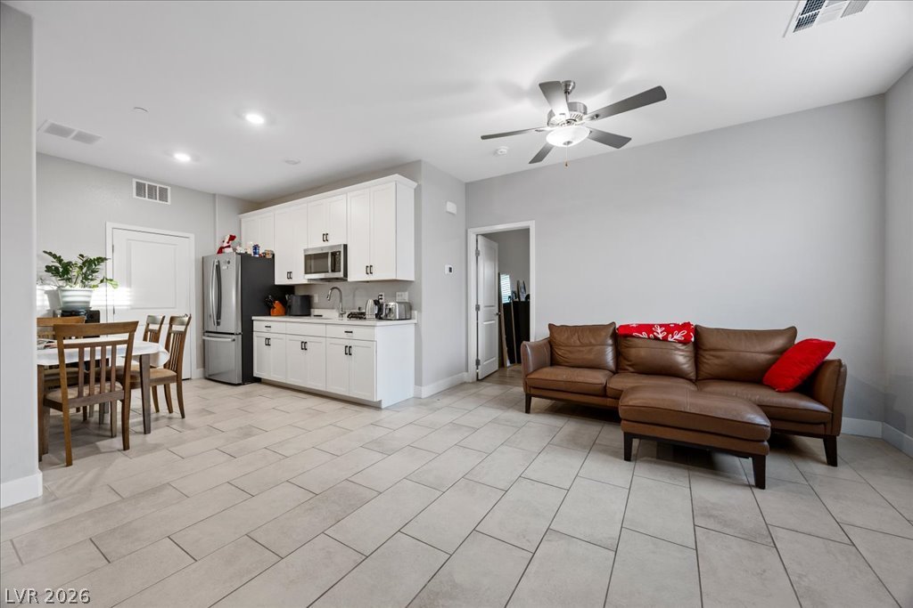 10231 Grapevine Hill Avenue Las Vegas NV 89149