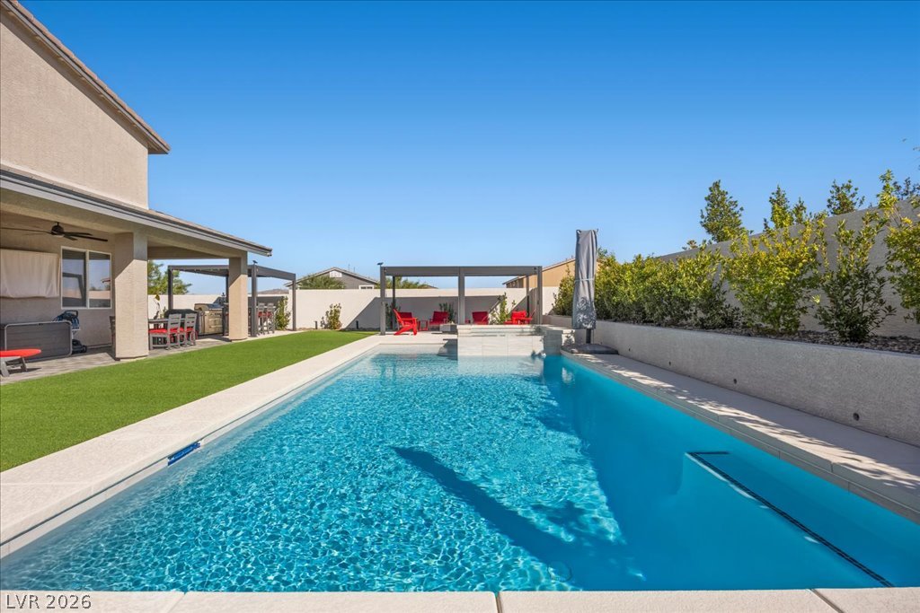 10231 Grapevine Hill Avenue Las Vegas NV 89149