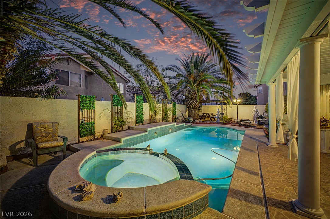 8208 Swan Lake Avenue Las Vegas NV 89128