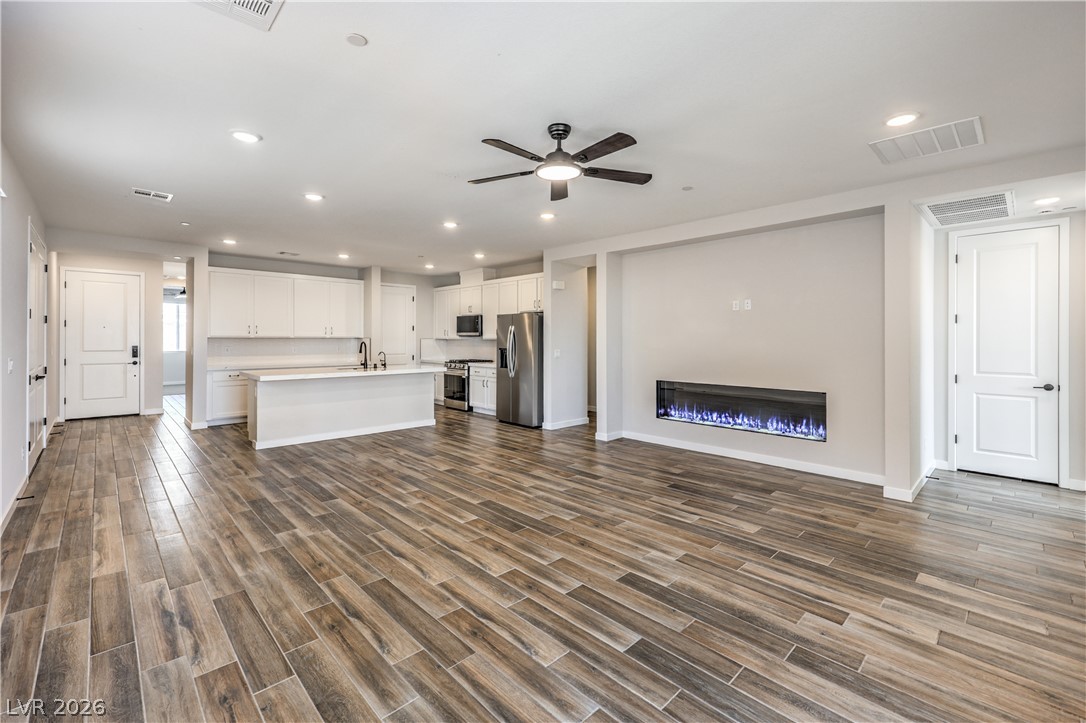 8336 Tanton Ridge Street Las Vegas NV 89166