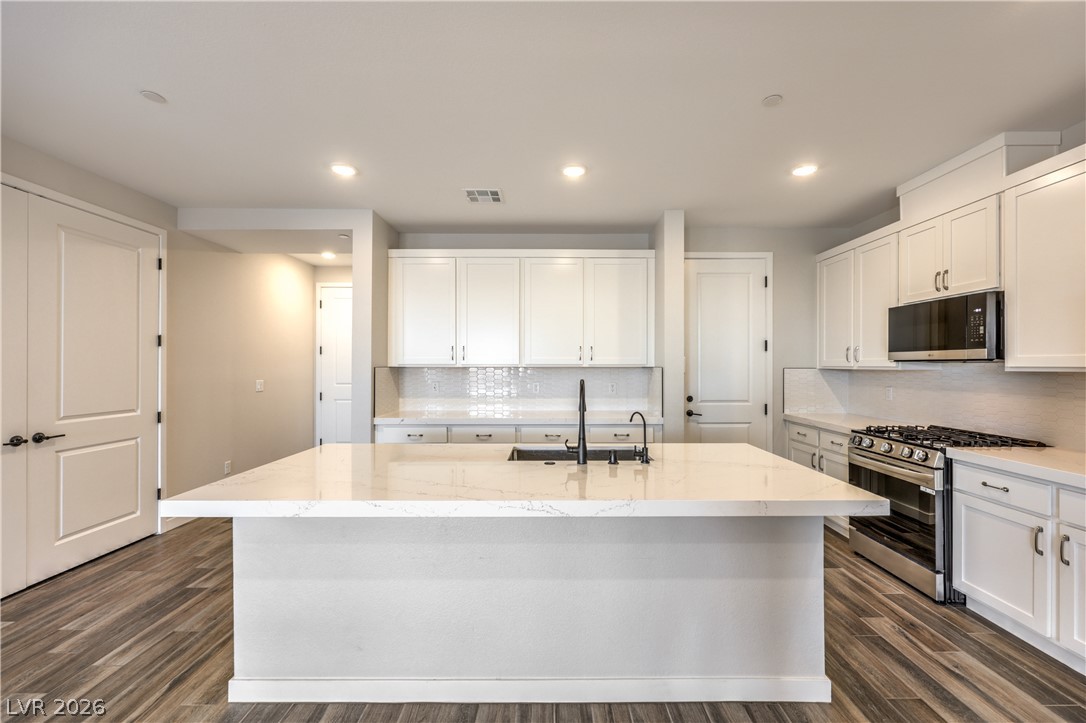 8336 Tanton Ridge Street Las Vegas NV 89166