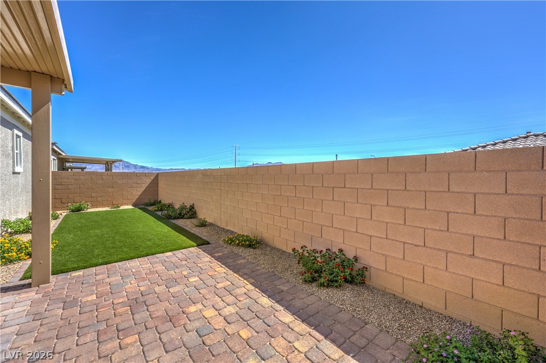 8336 Tanton Ridge Street Las Vegas NV 89166