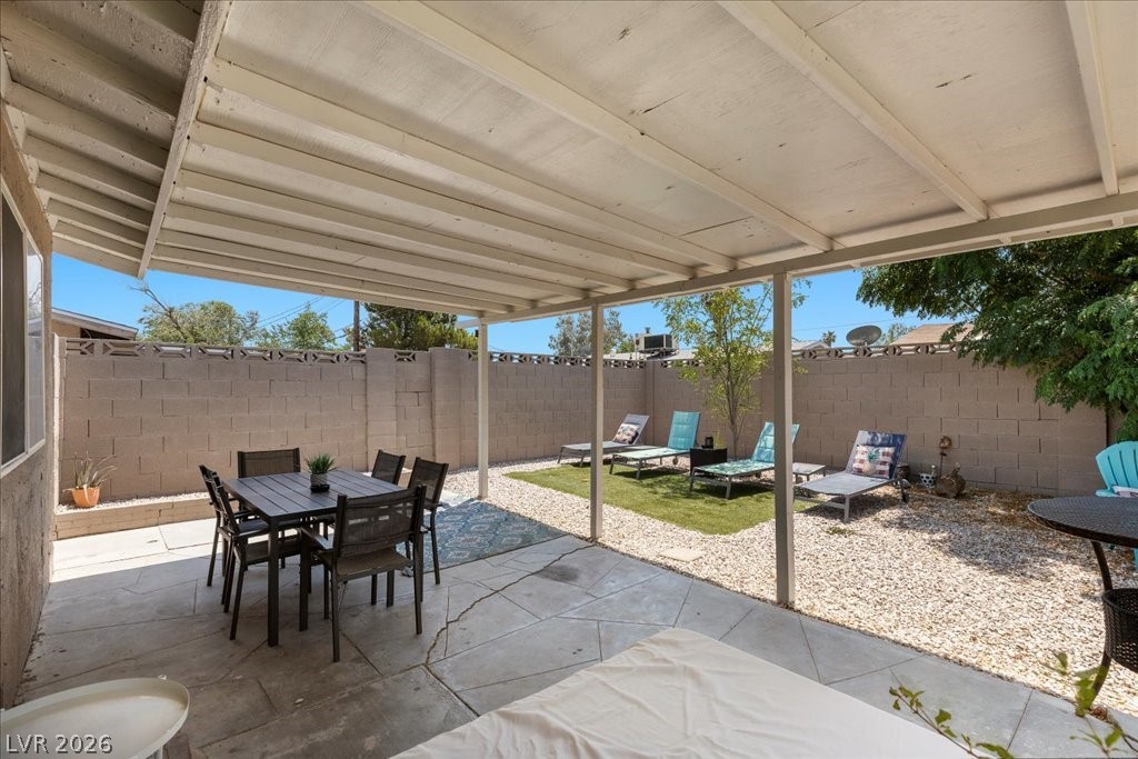 5333 Longridge Avenue Las Vegas NV 89146