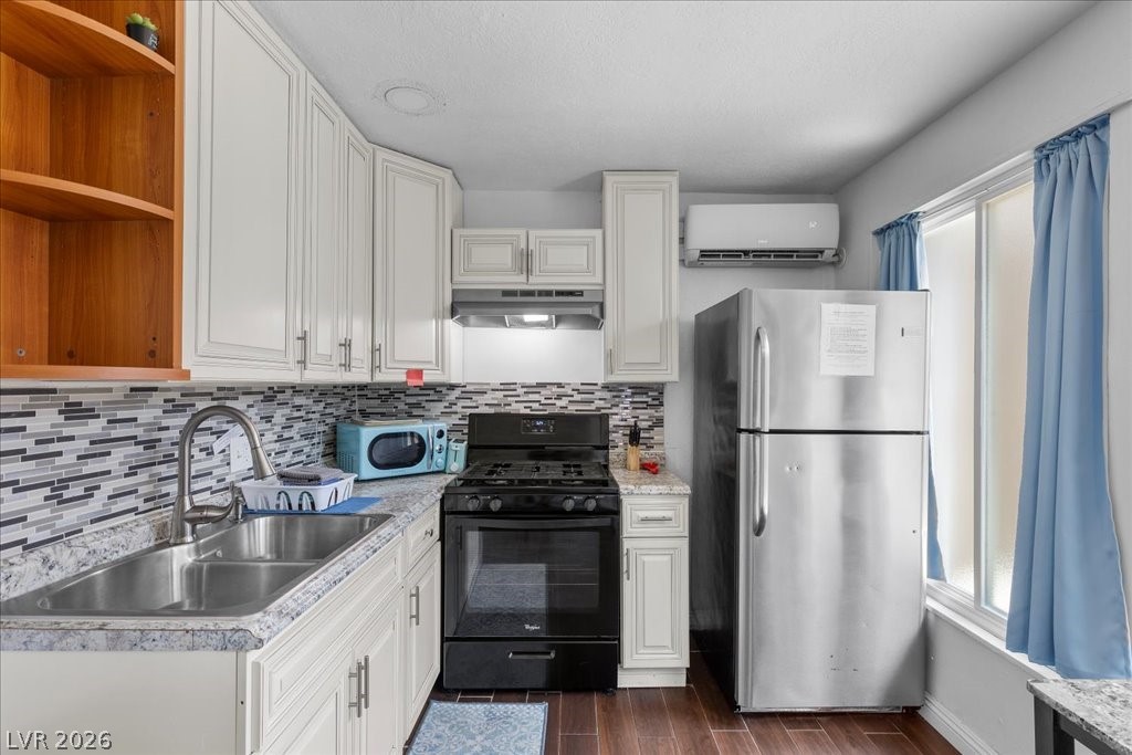 5333 Longridge Avenue Las Vegas NV 89146
