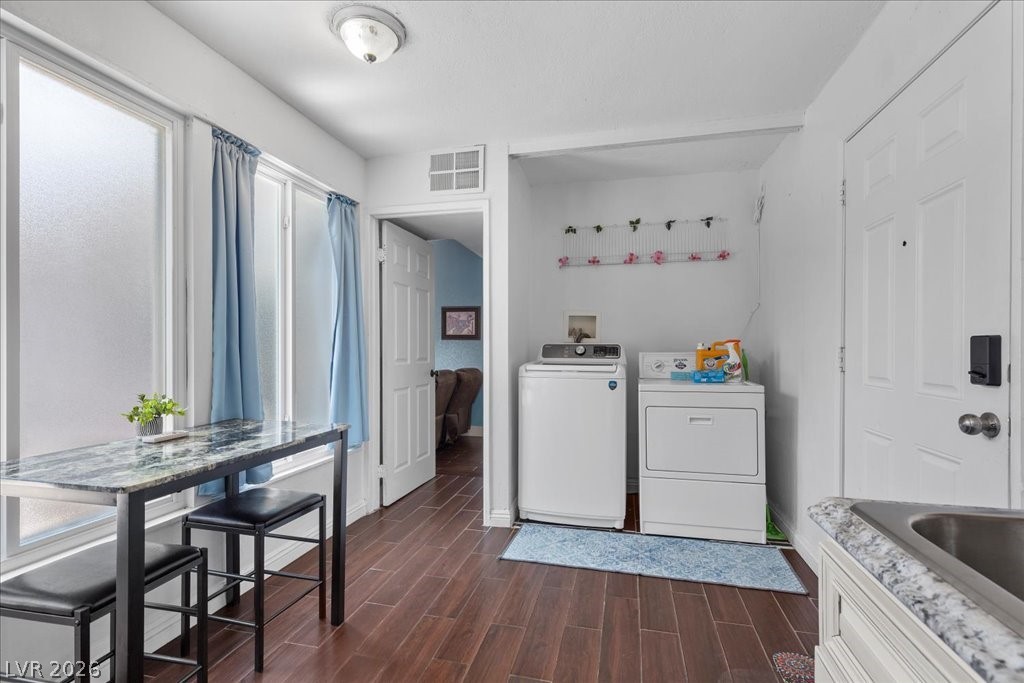5333 Longridge Avenue Las Vegas NV 89146