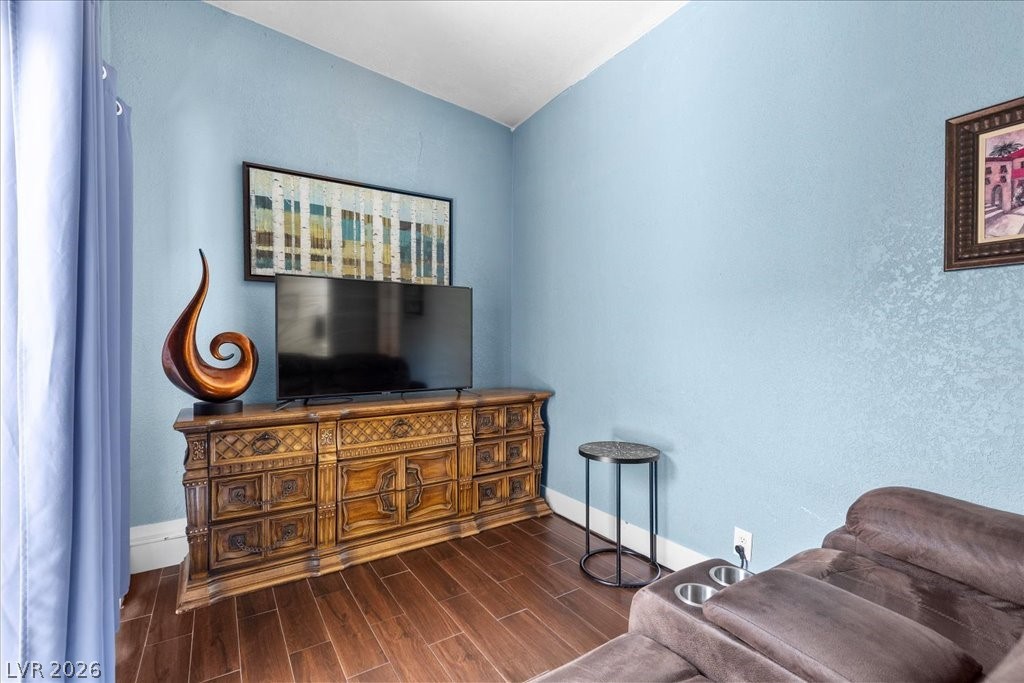 5333 Longridge Avenue Las Vegas NV 89146