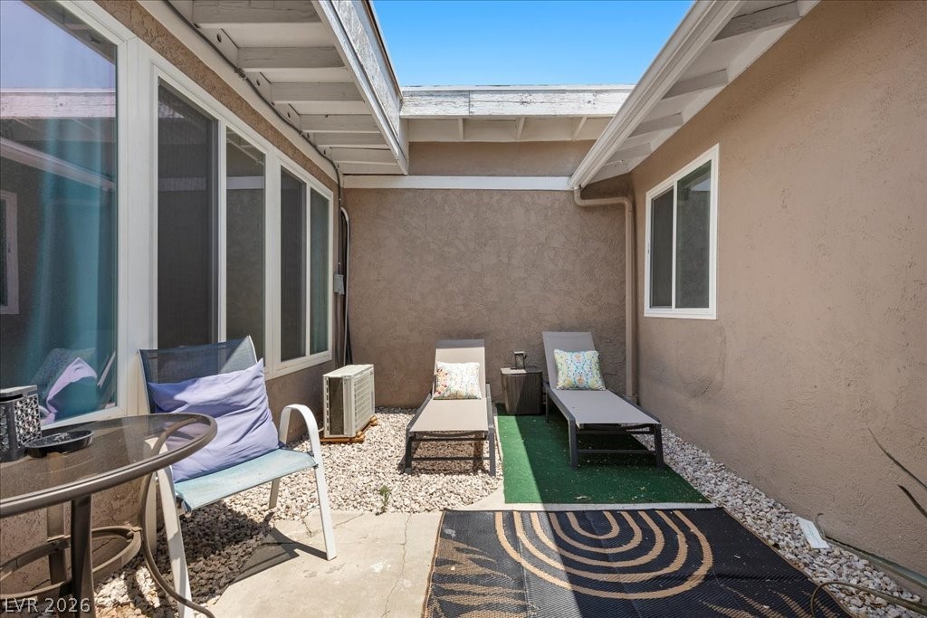 5333 Longridge Avenue Las Vegas NV 89146